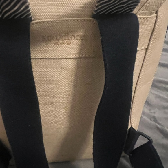 Great condition!Spartina 449 Armada beige backpack in weather resistant material - Picture 12 of 16